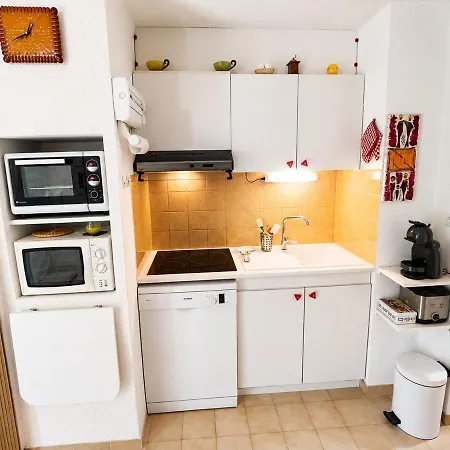Equipe En Rdc Climatise Terrasse Et Parking Apartman Lamalou-les-Bains